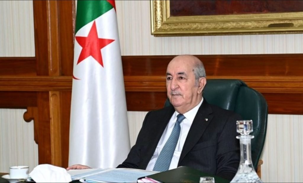 Tebboune : les valeureux Chouhada demeurent "l'exemple à suivre"