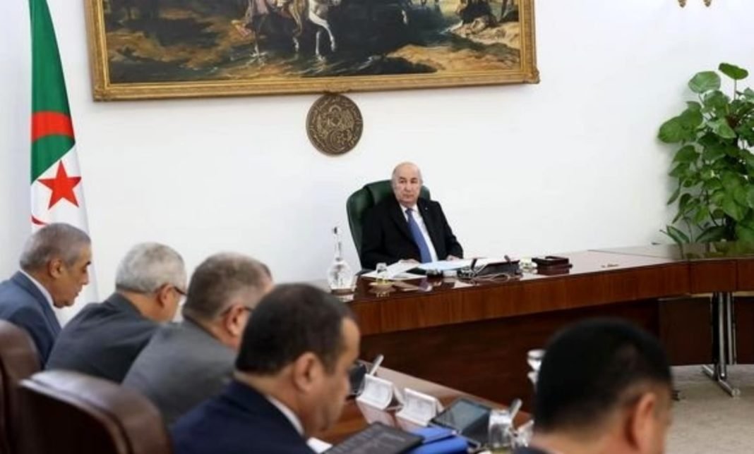Tebboune préside une réunion sur les préparatifs du 7e Sommet du GECF