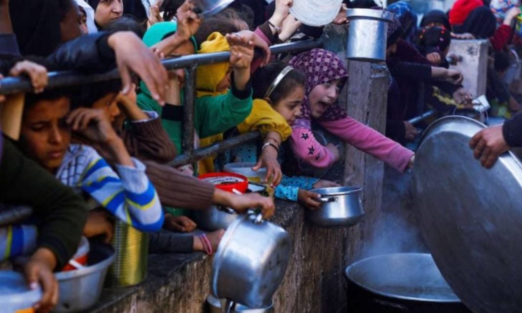 Bombardements israéliens à Gaza : la population face à une « famine imminente »