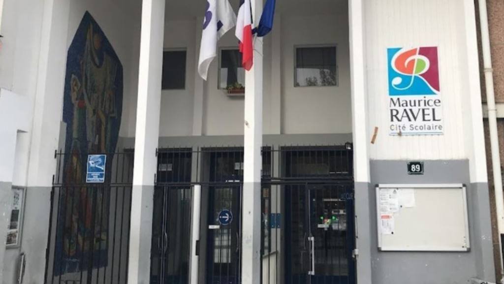 Le proviseur du lycée parisien Maurice-Ravel, menacé de mort après une altercation avec une élève pour qu'elle enlève son voile