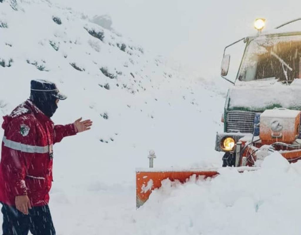 Tizi-Ouzou : 4 personnes bloquées par la neige secourues