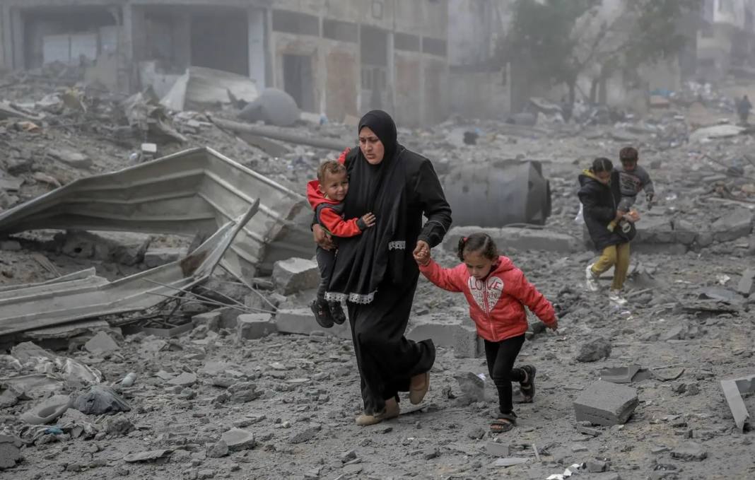 Israël refuse le retour des Palestiniens déplacés de Gaza, selon le Qatar