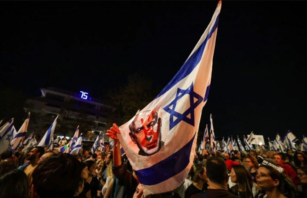 manifestants israël rue Israël : des milliers de manifestants dans la rue contre le gouvernement Netanyahu