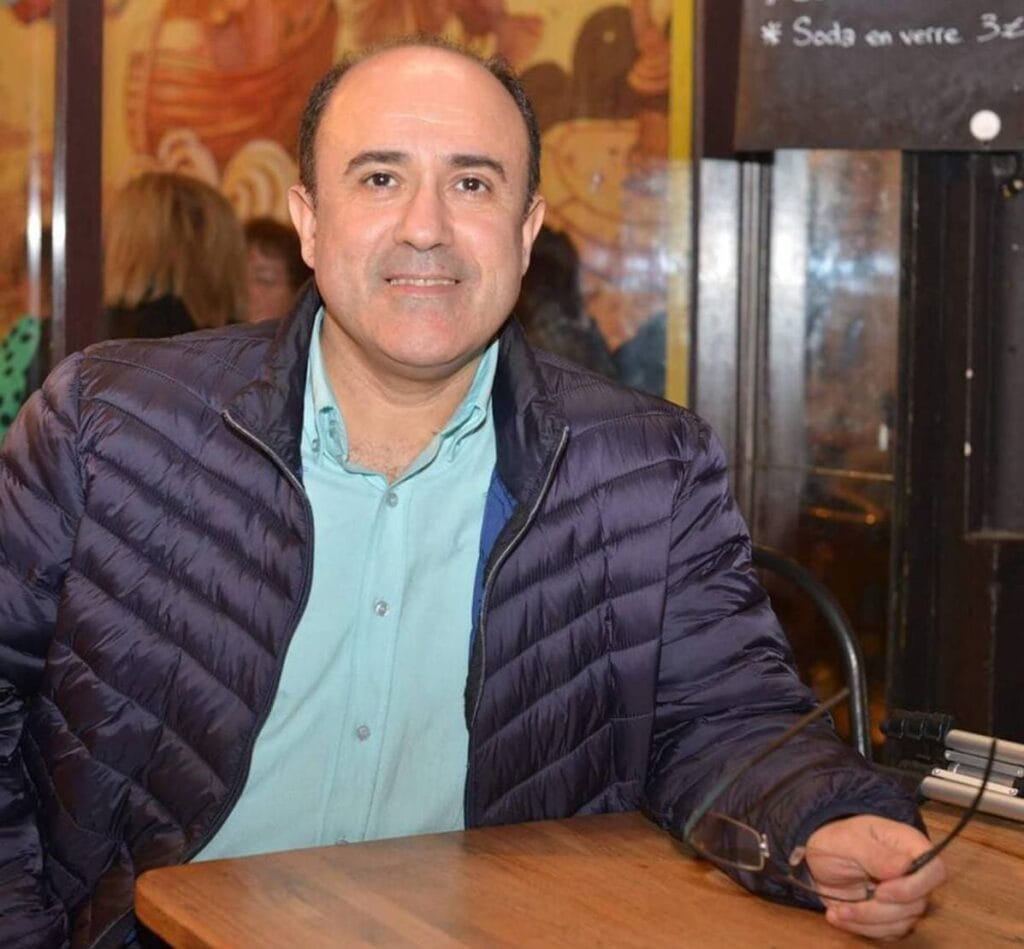 poète chanteur Brahim Saci