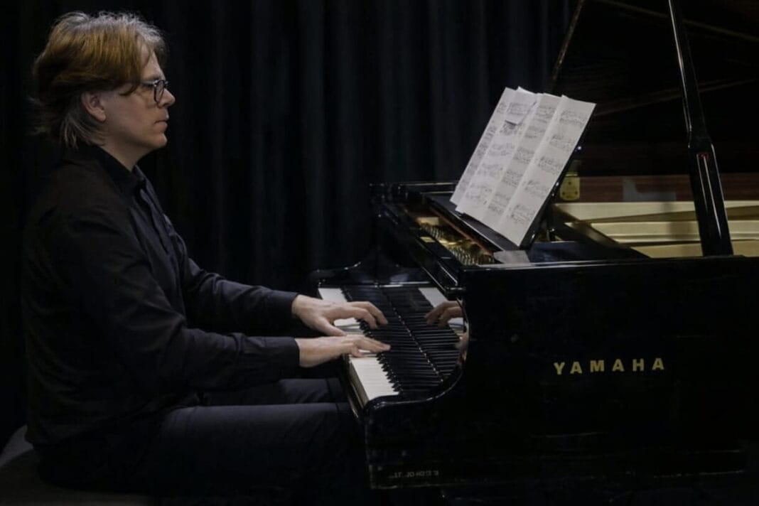 pianiste concertiste Axel Lenarduzzi